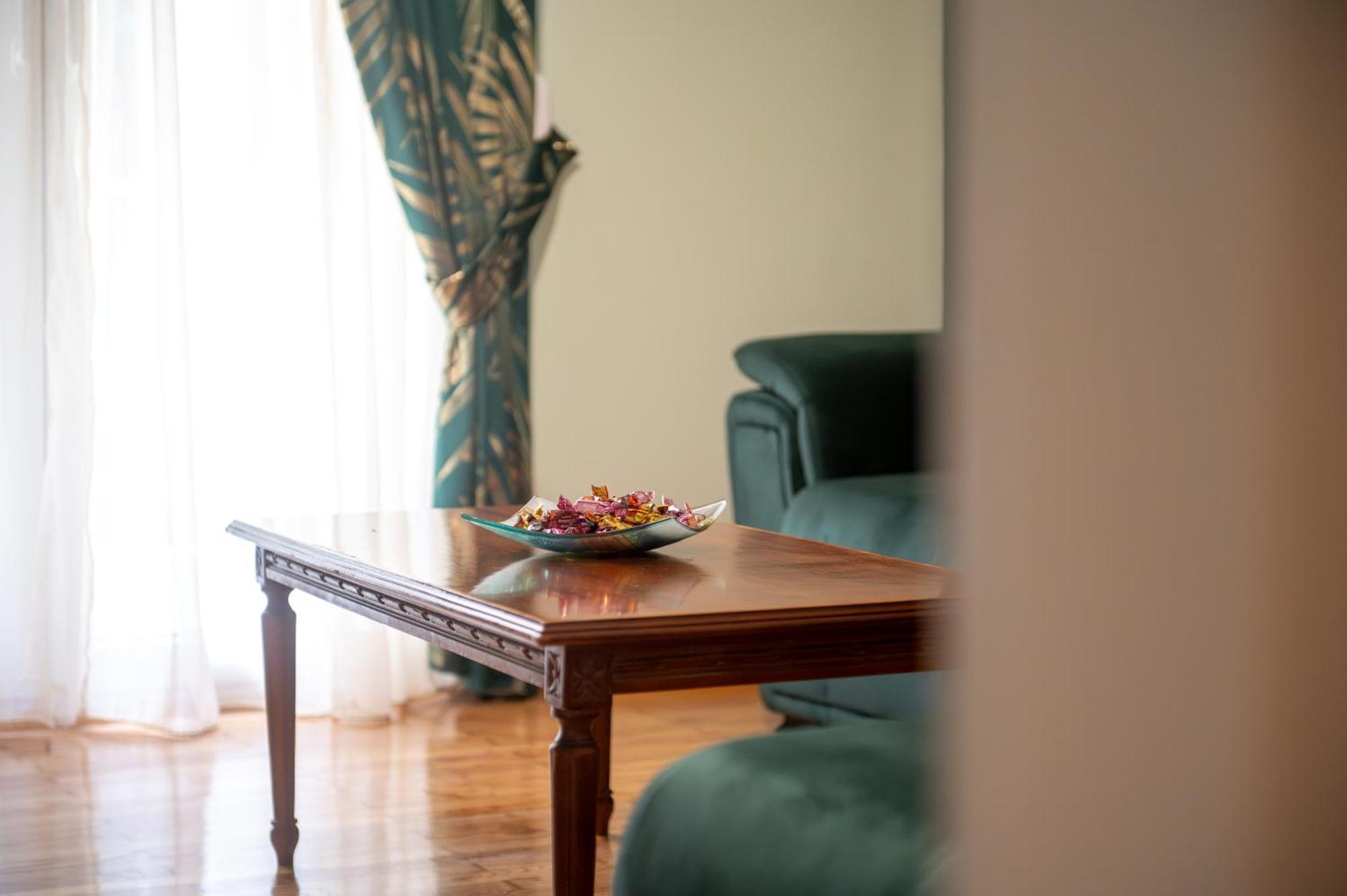 Athenian Thalia Apartment ภายนอก รูปภาพ